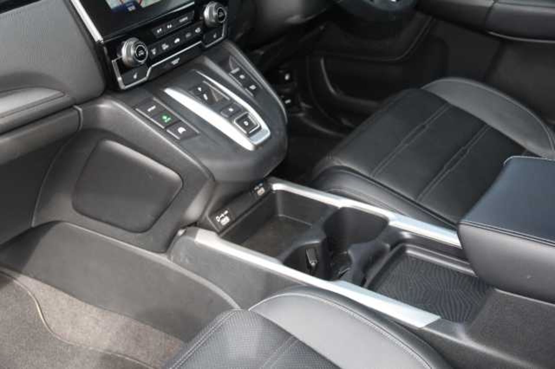 Honda CR-V Hybrid 2.0 i-MMD Hybrid SR 5dr eCVT 
