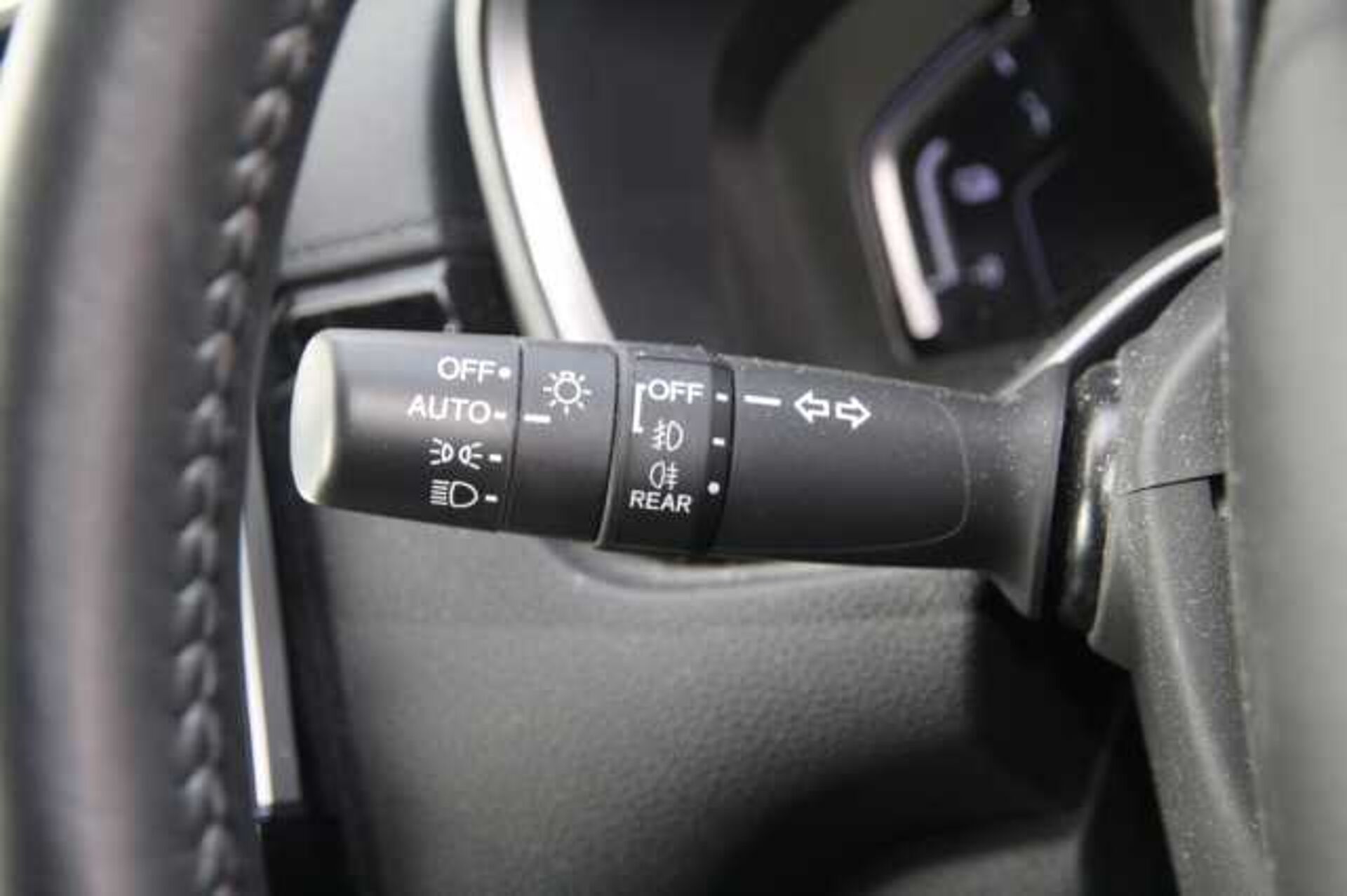 Honda CR-V Hybrid 2.0 i-MMD Hybrid SR 5dr eCVT 