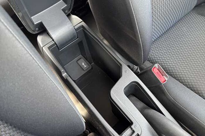 Honda Jazz 1.3 i-VTEC SE Navi 5dr CVT 