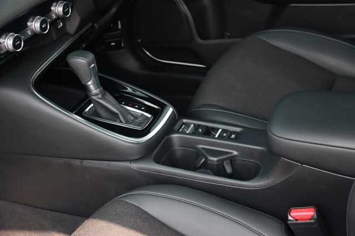 Honda HR-V Hybrid 1.5 i-MMD (131ps) Advance eCVT 5-Door 