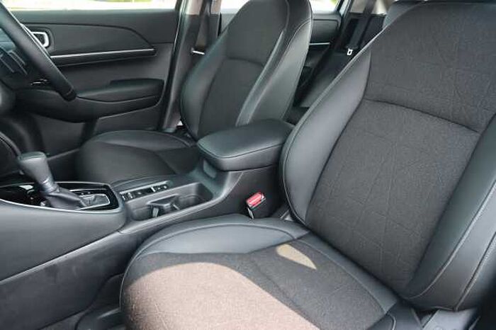 Honda HR-V Hybrid 1.5 i-MMD (131ps) Advance eCVT 5-Door 