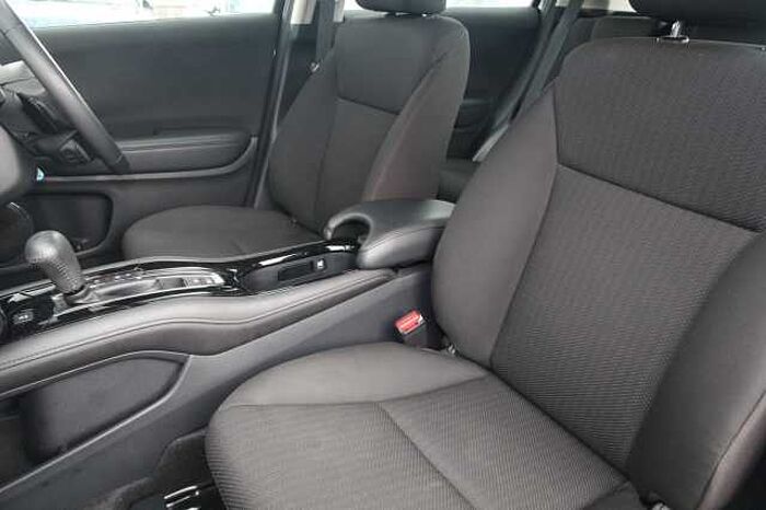Honda HR-V 1.5 i-VTEC SE Navi CVT 5dr 