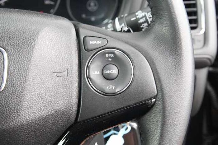 Honda HR-V 1.5 i-VTEC SE Navi CVT 5dr 