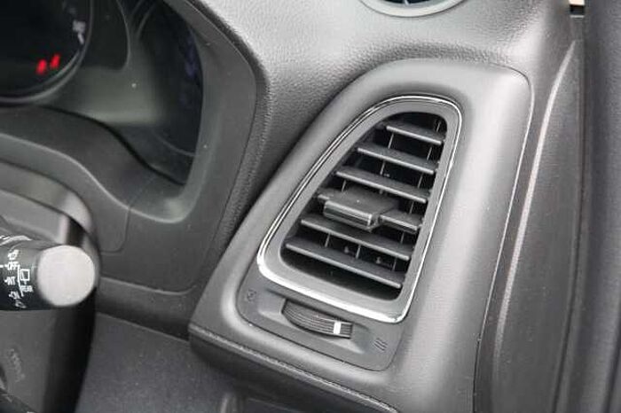 Honda HR-V 1.5 i-VTEC SE Navi CVT 5dr 