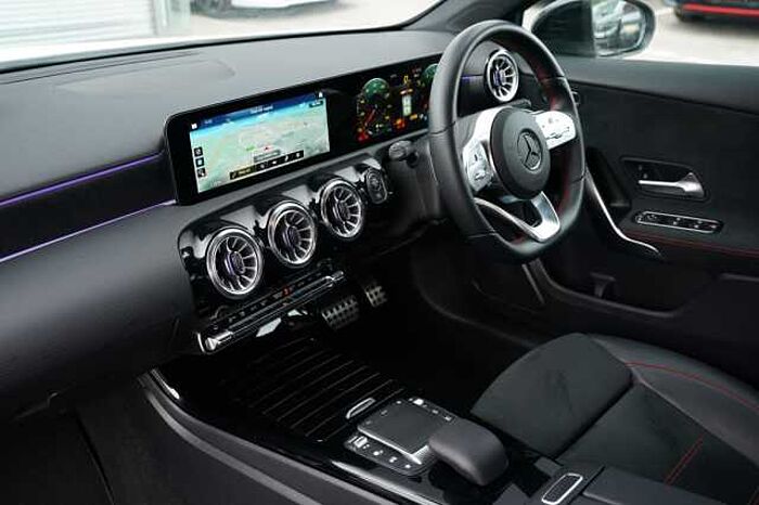 Mercedes-Benz A 180 A180 AMG Line Premium 4dr Auto 