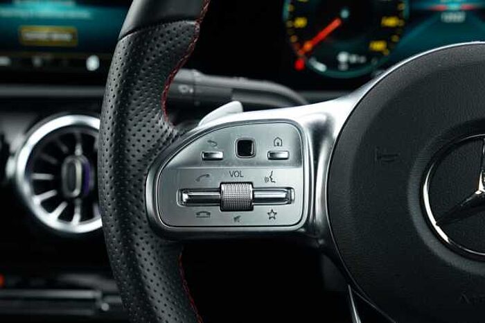 Mercedes-Benz A 180 A180 AMG Line Premium 4dr Auto 