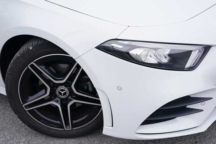 Mercedes-Benz A 180 A180 AMG Line Premium 4dr Auto 