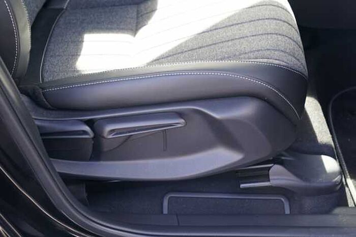 Honda Jazz Hybrid 1.5 i-MMD Hybrid Advance 5dr eCVT 