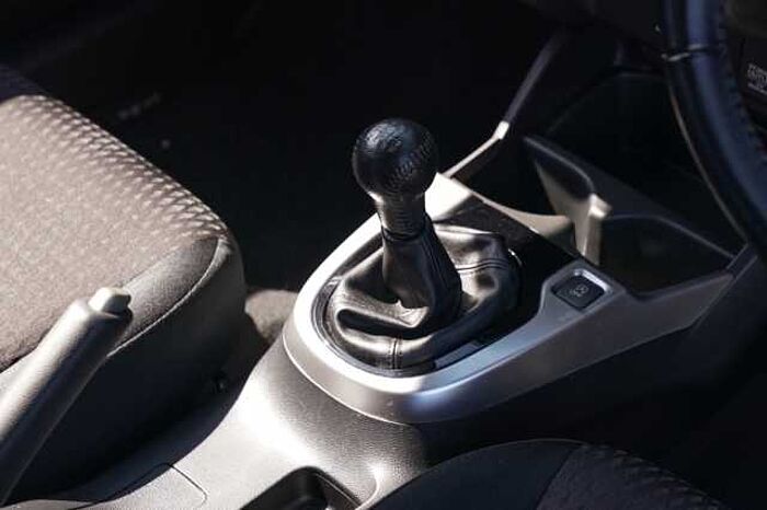 Honda Jazz 1.3 i-VTEC EX Navi 5dr 