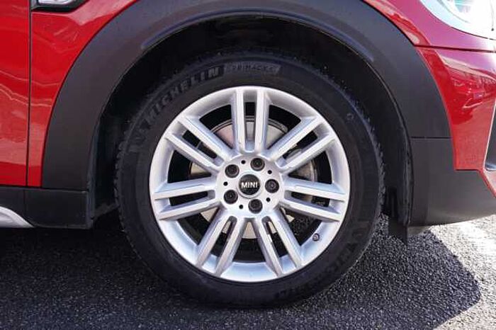 MINI Mini 1.5 Cooper Exclusive 5dr Auto 