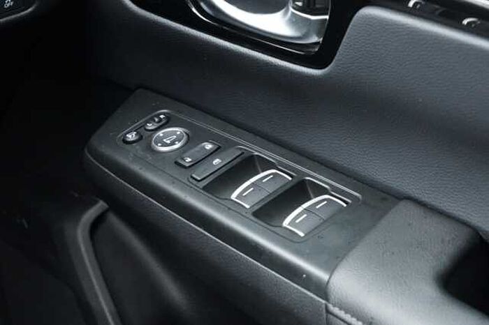 Honda CR-V Hybrid 2.0 eHEV Advance 5dr eCVT 
