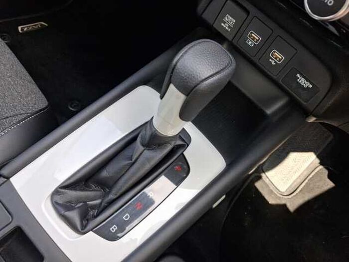 Honda Jazz Hybrid 1.5 i-MMD Hybrid SR 5dr eCVT 
