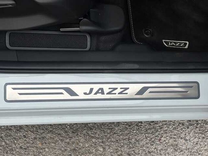 Honda Jazz Hybrid 1.5 i-MMD Hybrid Advance 5dr eCVT 